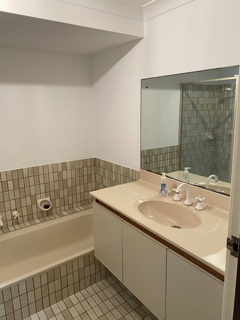 Lands Edge - Holiday Find 2