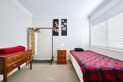 Fremantle Townhouse Unit 5 - Holiday Find 3