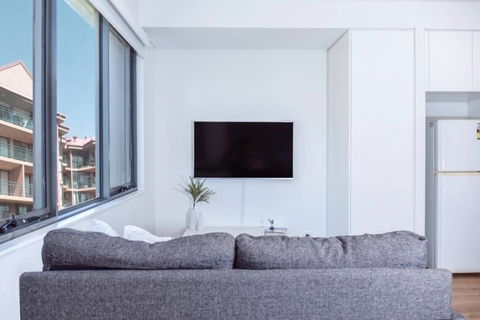E06-darling Harbour Studio - Holiday Find 1