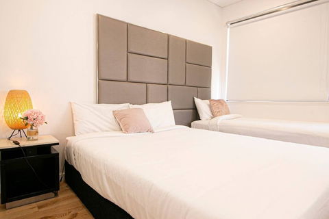 E06-darling Harbour Studio - Holiday Find 6