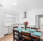 Wattle Grove Villa - Holiday Find
