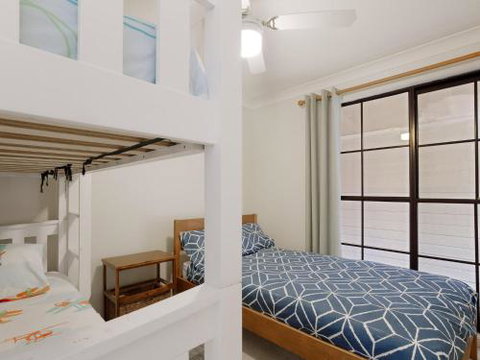 Willows At The Bay 111 Horace St. Large House With Aircon WIFI & Boat Parking. - Holiday Find 3