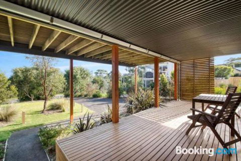 Acqua Vista Water View Fireplace Walk To Beach - Holiday Find 5