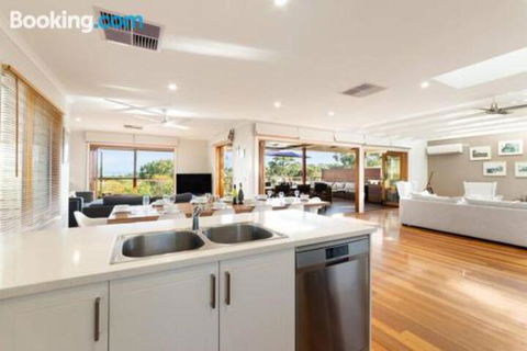 Acqua Vista Water View Fireplace Walk To Beach - Holiday Find 2