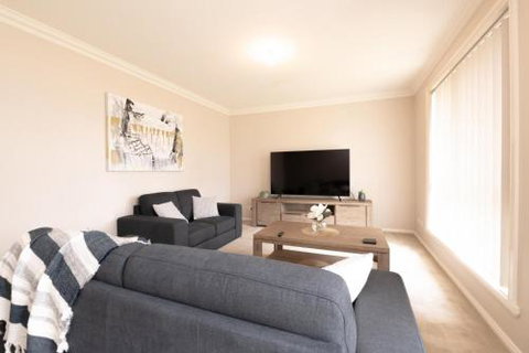 Wonderful Windred Modern Comfy Quiet - Holiday Find 5