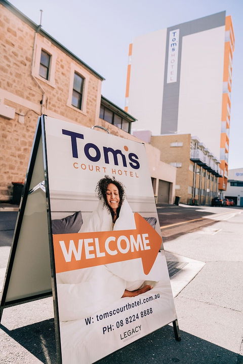 Tom's Court Hotel - Holiday Find 2