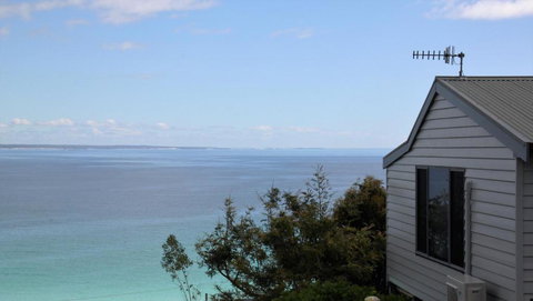 SEA EAGLE COTTAGE Amazing Views Of Bay Of Fires - Holiday Find 3