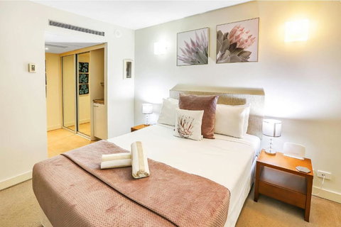 Elysium The Drift - Holiday Find 6