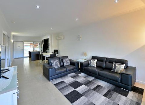 DelMar 3 - Holiday Find 2