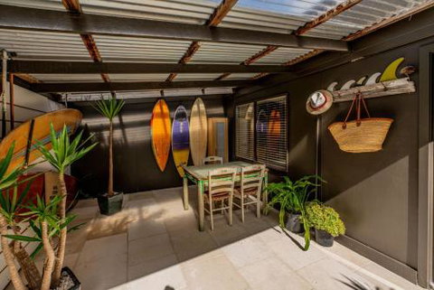 SUNSET BEACH SHACK On SURF - Holiday Find 5