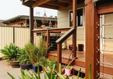 Comfortable Outdoor Entertaining Lake Walks - Holiday Find 2
