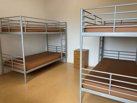 Roey Backpackers & Party Bar - Holiday Find 3