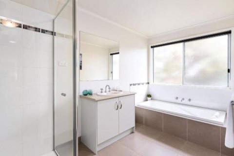 Highbury By The Bay - Holiday Find 5