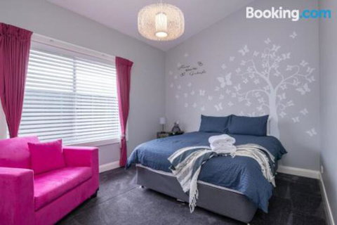 Wentworth Estate 5 Bedroom Luxury Home Sleeps 12 - Holiday Find 6