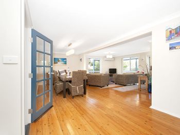 Nelson Street Pine Cottage 5A - Holiday Find 4