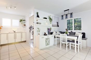 Coolangatta Beachside Villas - Holiday Find 5