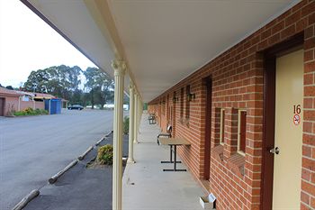 Colonial Motor Inn Lithgow - Holiday Find 4