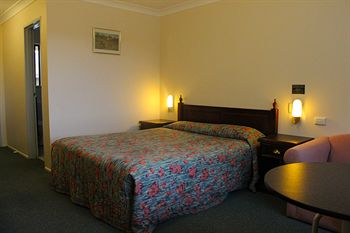 Colonial Motor Inn Lithgow - Holiday Find 1