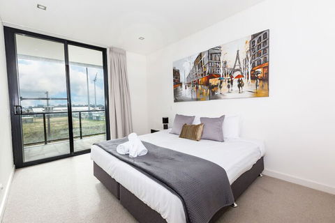 Trendy Self Contained City Apartment - Holiday Find 6