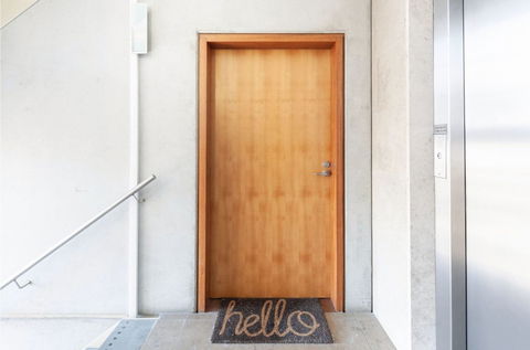 Bellevue Hill Designer - Holiday Find 0