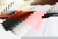 Middleton Beach Strolls - Holiday Find 0