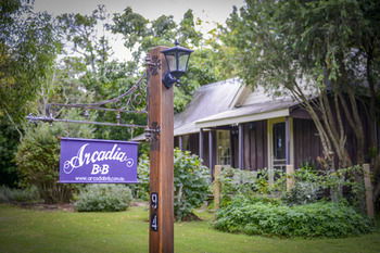Arcadia Bed & Breakfast & Cottages - Holiday Find 0