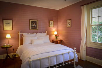 Arcadia Bed & Breakfast & Cottages - Holiday Find 5