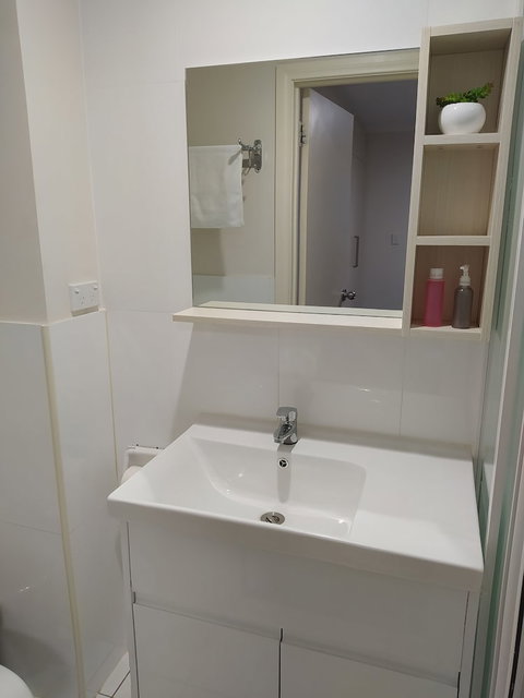 Regency Apartments - Holiday Find 5