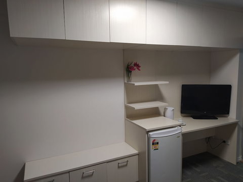 Regency Apartments - Holiday Find 4