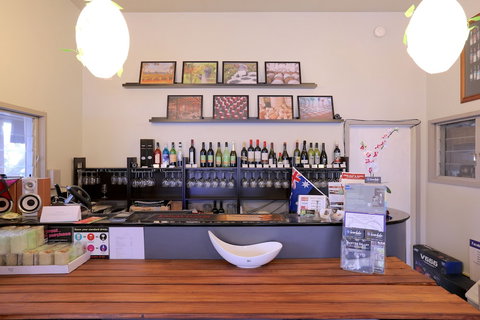 Vineyard Hill - Holiday Find 5