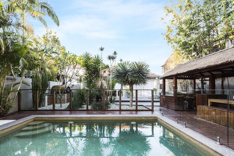 Coogee Luxury Home With Salt Water Pool & Parking - Holiday Find 1