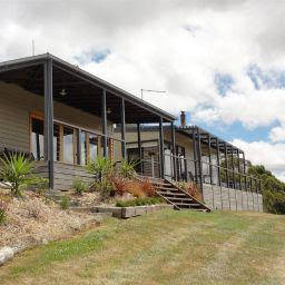 King Parrot Cottages - Holiday Find 1