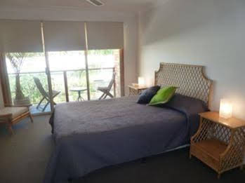 Sails Beach House Apartments Pottsville Beach - Holiday Find 0