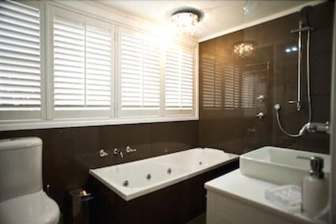 Rose Garden On Church BnB - Holiday Find 6