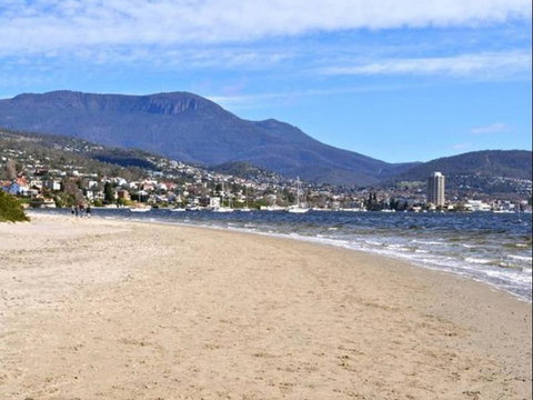 Mellowtrees Accommodation - Holiday Find 6