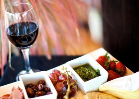 Oceanview Estate Vineyard Cottages - Holiday Find 1