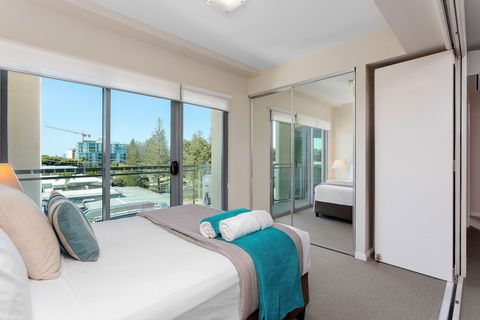 Proximity Waterfront Apartments - Holiday Find 3