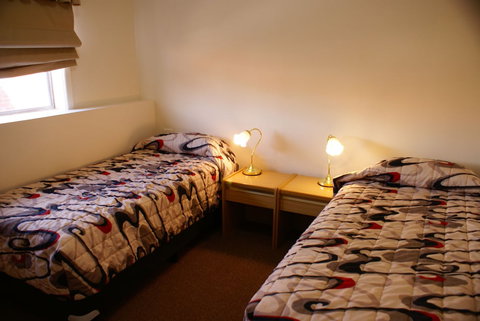 Country Lodge Motor Inn - Holiday Find 4