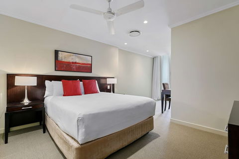 Oaks Hervey Bay Resort And Spa - Holiday Find 1