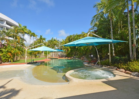 Riviera Resort - Holiday Find 4