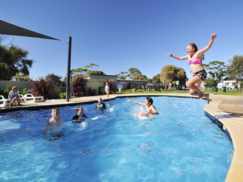 NRMA Eastern Beach Holiday Park - Holiday Find 1