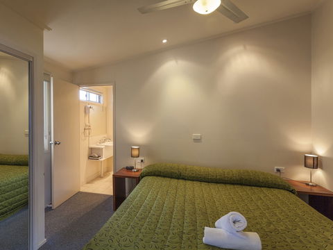 NRMA Eastern Beach Holiday Park - Holiday Find 2