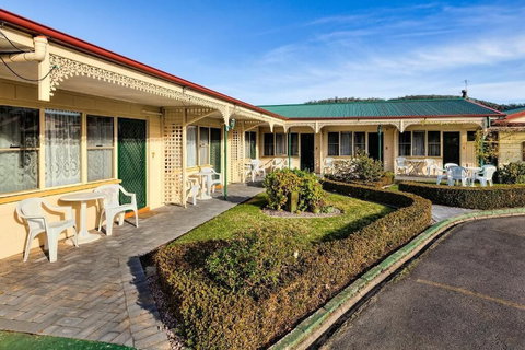 Wintersun Gardens Motel - Holiday Find 0