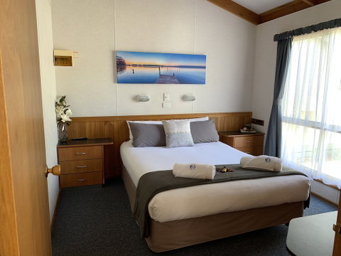 Metung Holiday Villas - Holiday Find 4