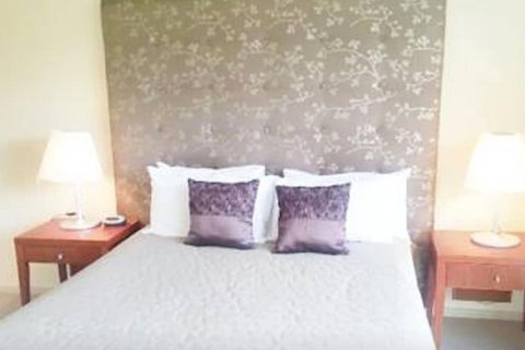 Potters Apartments - Holiday Find 6