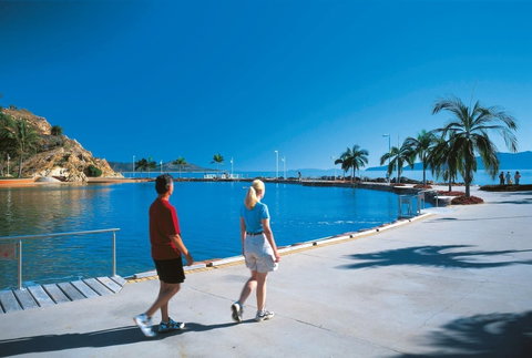 Cedar Lodge Motel Townsville - Holiday Find 2