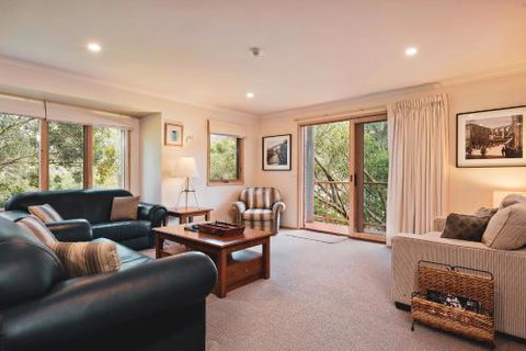 Lhotsky Apartments - Holiday Find 3