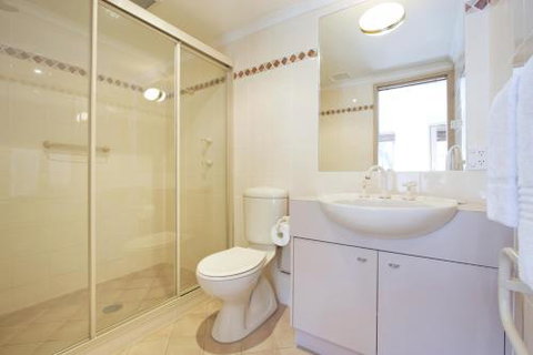 Lhotsky Apartments - Holiday Find 2