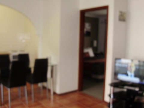 Redwood Manor Motel Apartments - Holiday Find 1