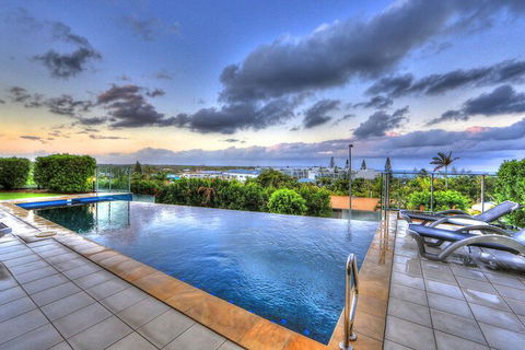 Rainbow Sea Resort - Holiday Find 1